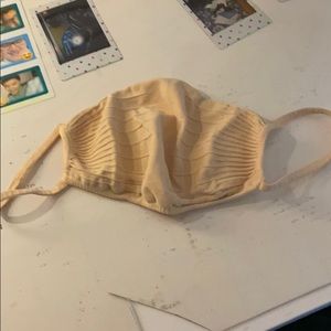 Skims sand face mask